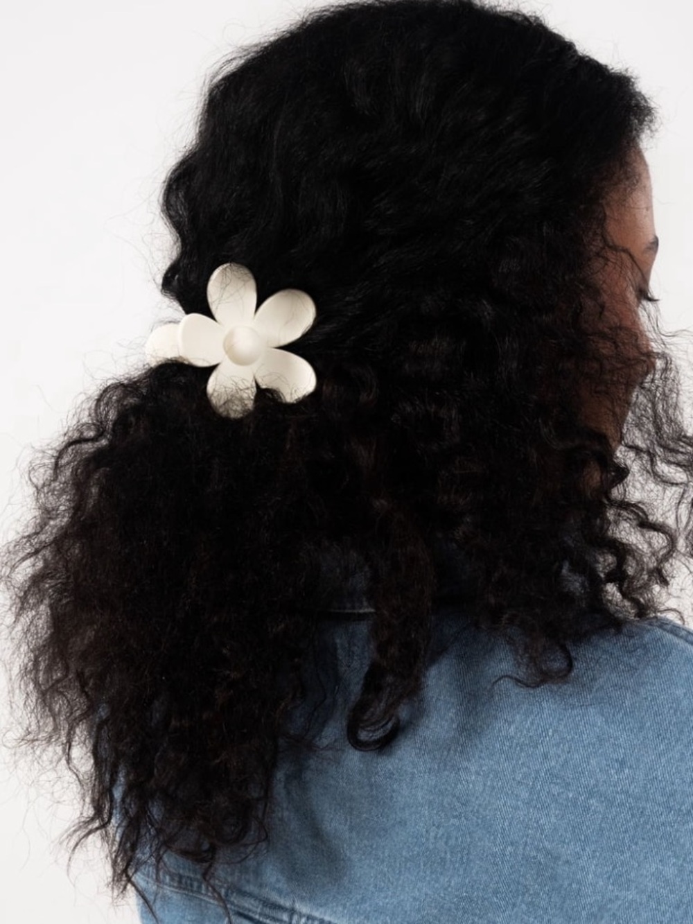 Cream Floral Hair Clip - Picture 2 of 3